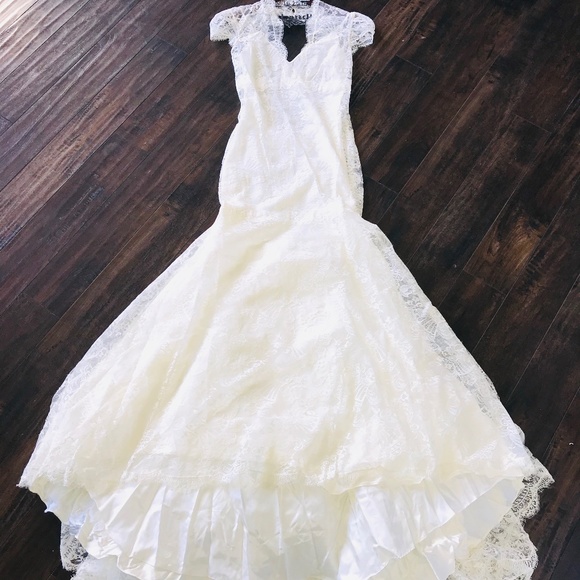 Monique Lhuillier angelike wedding dress sz 10 street - Main Image